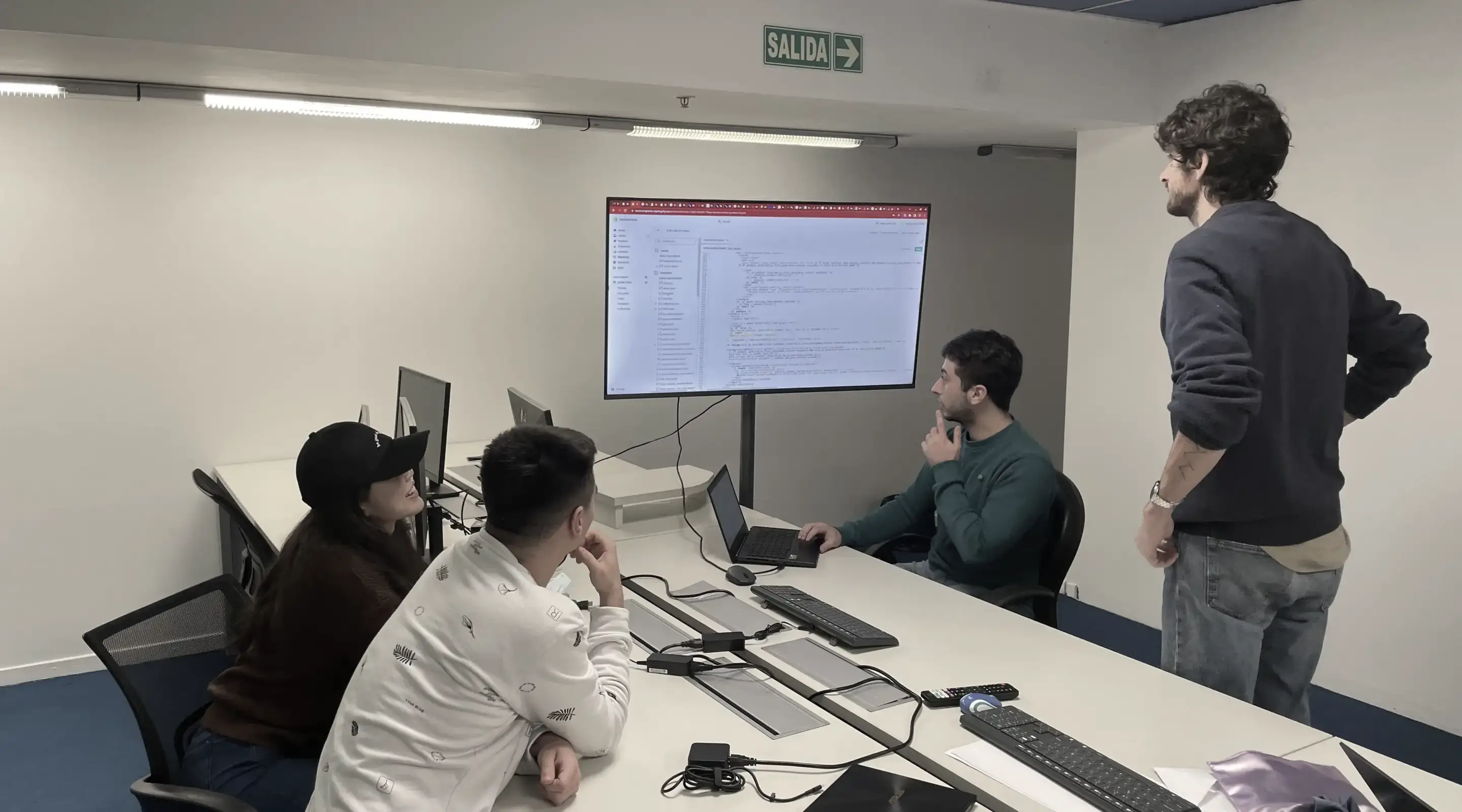 Plank engineers reviewing a build together